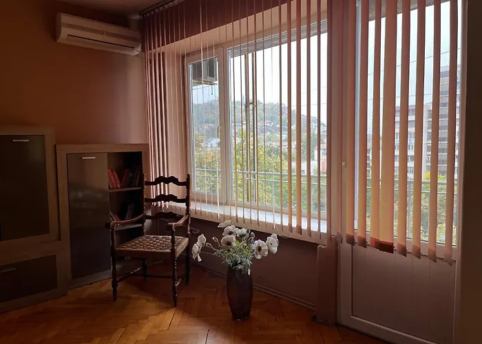 прекрасен в центъра *